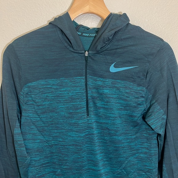 Nike Teal Athletic Long Sleeve Hooded Shirt - Picture 2 of 9